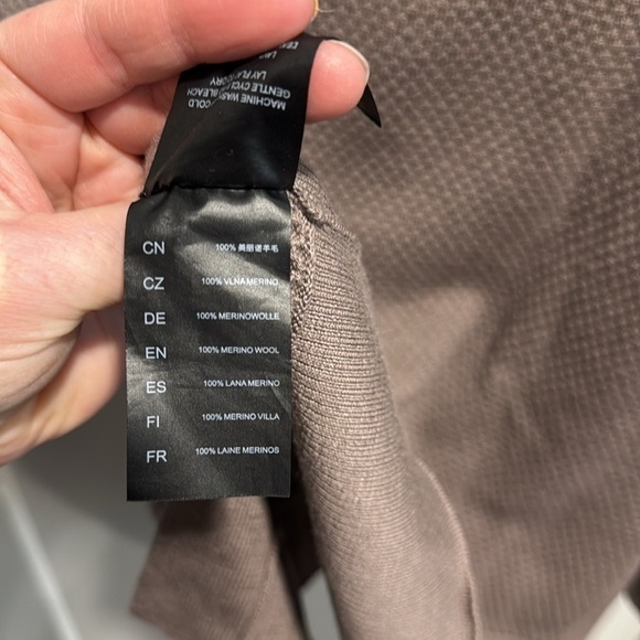 KÜHL Textured 100% Merino Sweater - Picture 9 of 12